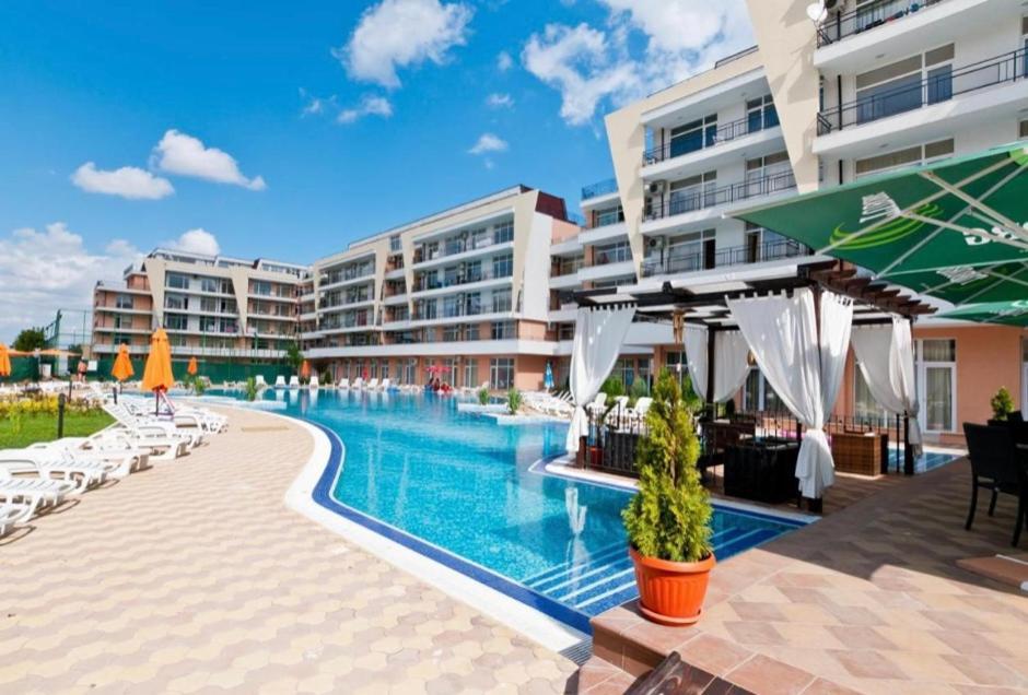 Grand Kamelia Apartments Sluneční pobřeží Exteriér fotografie